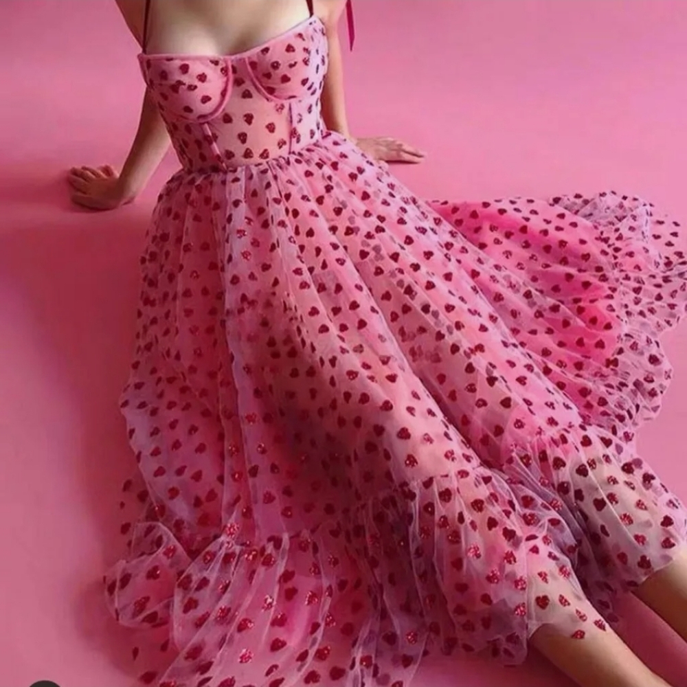 ⭐Pink Glitter Heart Dress - Picture 2 of 10